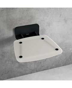Купить Универсальное складное сиденье для душа OVO-B II-OPAL/BLACK (b8f0000060) по цене 20130 руб., в Санкт-Петебруге в интернет магазине 100-Систем, а также дургие товары RAVAK из раздела Поручни, сиденья, стойки для ванны и душа и Аксессуары для ванной комнаты