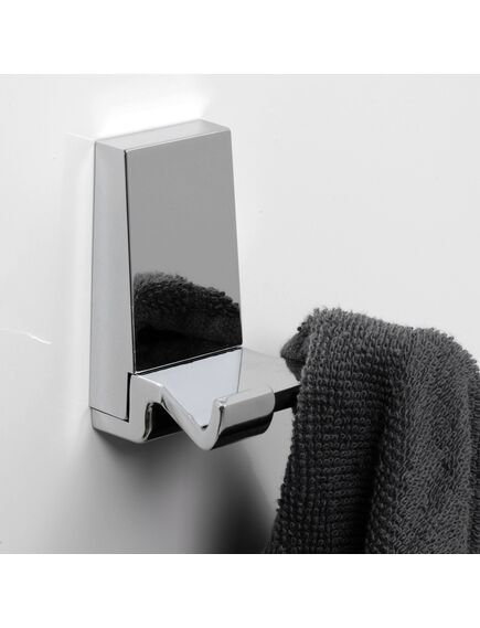 Купить Lopau K-6023D Крючок двойной (k-6023d) по цене 1550 руб., в Санкт-Петебруге в интернет магазине 100-Систем, а также дургие товары WasserKRAFT из раздела Крючки (вешалки) и Аксессуары для ванной комнаты