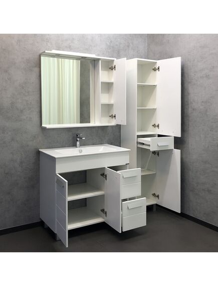 Купить COMFORTY. Зеркало-шкаф "Модена М-90" белый матовый (00-00001641) по цене 15100 руб., в Санкт-Петебруге в интернет магазине 100-Систем, а также дургие товары COMFORTY из раздела Зеркальные шкафы для ванной и Мебель для ванной комнаты