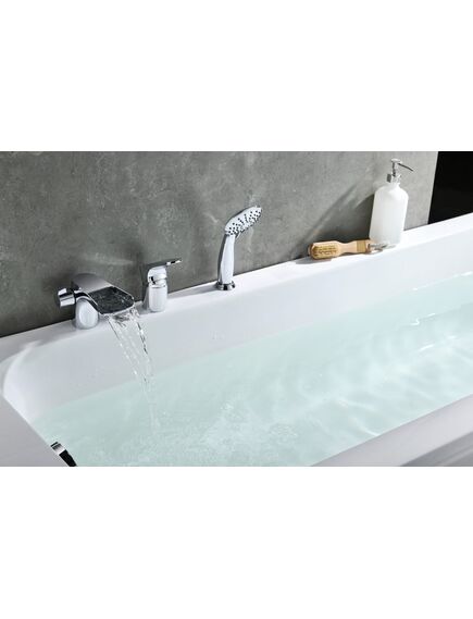 Купить Смеситель Lemark Shift LM4345C на борт ванны (lm4345c) по цене 22330 руб., в Санкт-Петебруге в интернет магазине 100-Систем, а также дургие товары LEMARK из раздела Смесители на борт ванны и Смесители для ванны и душа