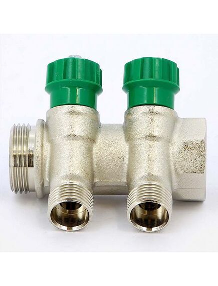 Купить Коллектор 2 отв. регулируемый 3/4"*1/2(16) Maxima Corner (никель) (1850001 / 1871k) по цене 3627 руб., в Санкт-Петебруге в интернет магазине 100-Систем, а также дургие товары  из раздела Вентильные коллекторы и Коллекторы и коллекторные группы