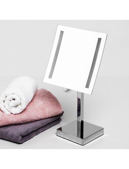 Купить K-1007 Зеркало с LED-подсветкой, 3-х кратным увеличением (k-1007) по цене 19380 руб., в Санкт-Петебруге в интернет магазине 100-Систем, а также дургие товары WasserKRAFT из раздела Косметические зеркала и Аксессуары для ванной комнаты