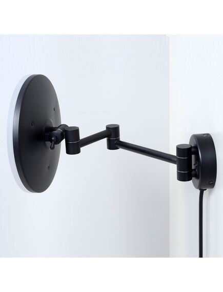 Купить K-1004BLACK Зеркало с LED-подсветкой, 3-х кратным увеличением (k-1004black) по цене 27510 руб., в Санкт-Петебруге в интернет магазине 100-Систем, а также дургие товары WasserKRAFT из раздела Косметические зеркала и Аксессуары для ванной комнаты