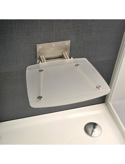 Купить Cиденье для душа Ravak Ovo-B B8F0000045, Clear/Black (b8f0000045) по цене 21230 руб., в Санкт-Петебруге в интернет магазине 100-Систем, а также дургие товары RAVAK из раздела Поручни, сиденья, стойки для ванны и душа и Аксессуары для ванной комнаты
