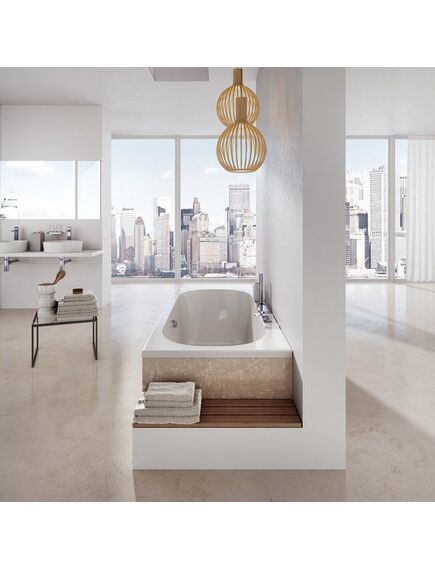 Купить Ванна CITY 180х80 белая (c920000000) по цене 63250 руб., в Санкт-Петебруге в интернет магазине 100-Систем, а также дургие товары RAVAK из раздела Акриловые ванны и Ванны