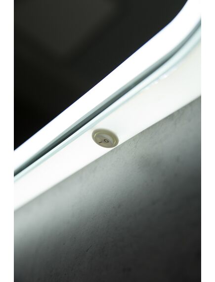 Купить Зеркало BelBagno SPC-CEZ 100 с кнопочным выключателем с подсветкой (spc-cez-1000-700-led-btn) по цене 11300 руб., в Санкт-Петебруге в интернет магазине 100-Систем, а также дургие товары BelBagno из раздела Зеркала и Мебель для ванной комнаты