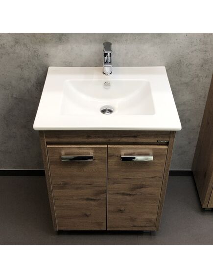 Купить COMFORTY. Тумба-умывальник "Марио-60" дуб темный с раковиной "Quadro 60" (00-00004155) по цене 21670 руб., в Санкт-Петебруге в интернет магазине 100-Систем, а также дургие товары COMFORTY из раздела Тумбы с умывальником и Мебель для ванной комнаты