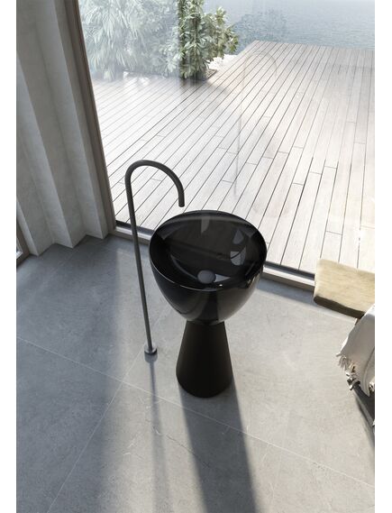 Купить Раковина отдельностоящая прозрачная ABBER AT2703Onyx-Black черный/черный матовый (at2703onyx-black) по цене 130000 руб., в Санкт-Петебруге в интернет магазине 100-Систем, а также дургие товары ABBER из раздела Напольные раковины и Раковины и пьедесталы