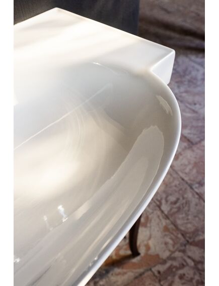 Купить Раковина сложной формы Laufen The New Classic 800x480x75 8.1385.5.400.104.1 (8.1385.5.400.104.1) по цене 80283 руб., в Санкт-Петебруге в интернет магазине 100-Систем, а также дургие товары LAUFEN из раздела Подвесные раковины и Раковины и пьедесталы