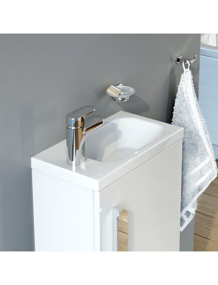 Купить Раковина Ravak Chrome 400 Белая левая (xjgl1100000) по цене 10890 руб., в Санкт-Петебруге в интернет магазине 100-Систем, а также дургие товары RAVAK из раздела Подвесные раковины и Раковины и пьедесталы