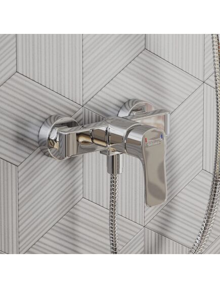 Купить Смеситель для душа Paini Viva Style без аксессуара (p4cr511) по цене 12000 руб., в Санкт-Петебруге в интернет магазине 100-Систем, а также дургие товары Paini из раздела Смесители для душа без излива и Смесители для ванны и душа