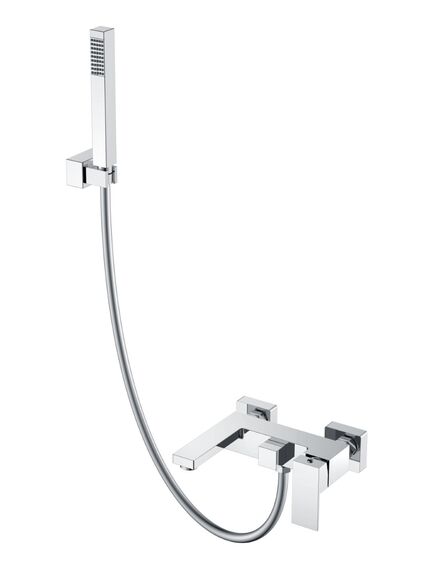 Купить Смеситель для ванны с душем Qubic Chrome (473-CR) по цене 31440 руб., в Санкт-Петебруге в интернет магазине 100-Систем, а также дургие товары BOHEME из раздела Смесители с коротким изливом и Смесители для ванны и душа