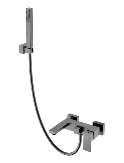Купить Смеситель для ванны с душем Qubic Matt Gun Metal (473-gm) по цене 36683 руб., в Санкт-Петебруге в интернет магазине 100-Систем, а также дургие товары BOHEME из раздела Смесители с коротким изливом и Смесители для ванны и душа