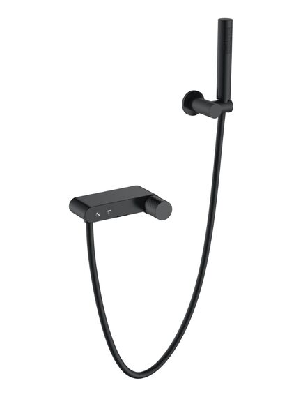 Купить Смеситель STICK для ванны BLACK DIAMOND BLACK (123-bb) по цене 44858 руб., в Санкт-Петебруге в интернет магазине 100-Систем, а также дургие товары BOHEME из раздела Смесители с коротким изливом и Смесители для ванны и душа