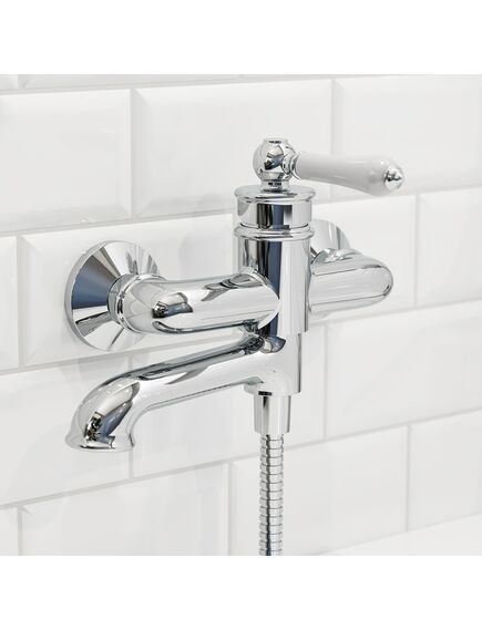 Купить Смеситель для ванны Iddis Oxford OXFSB02i02 Хром (OXFSB02I02) по цене 14300 руб., в Санкт-Петебруге в интернет магазине 100-Систем, а также дургие товары IDDIS из раздела Смесители с коротким изливом и Смесители для ванны и душа