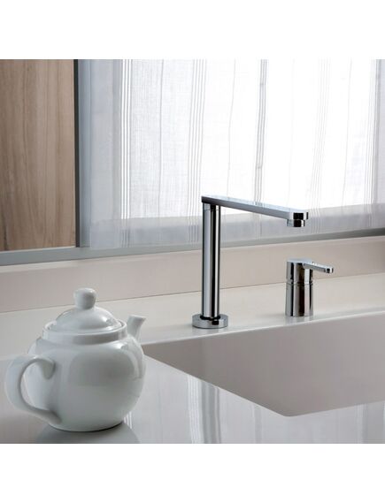 Купить Смеситель для кухни Paini Arena складной с отдельным рычагом управления (92cr569/5822fkm) по цене 39710 руб., в Санкт-Петебруге в интернет магазине 100-Систем, а также дургие товары Paini из раздела Рычажные смесители и Смесители для кухни