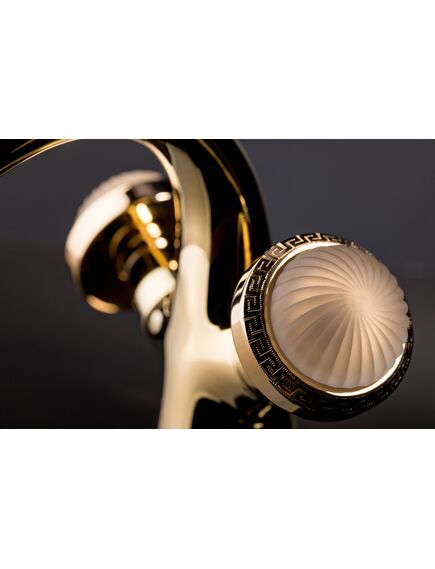 Купить BOHEME Смеситель для умывальника  271-ST (271-st) по цене 44576 руб., в Санкт-Петебруге в интернет магазине 100-Систем, а также дургие товары BOHEME из раздела Вентильные смесители и Смесители для раковины