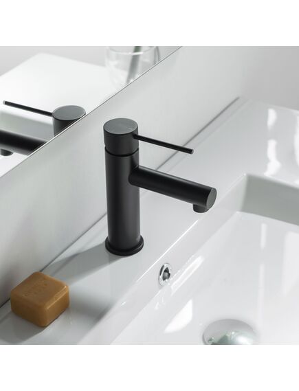 Купить Смеситель для раковины Timo Saona 2361/03F Черный (2361/03f) по цене 15437 руб., в Санкт-Петебруге в интернет магазине 100-Систем, а также дургие товары TIMO из раздела Рычажные смесители и Смесители для раковины