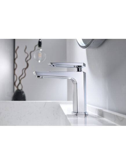 Купить Смеситель Lemark Prizma LM3906C для раковины (lm3906c) по цене 9830 руб., в Санкт-Петебруге в интернет магазине 100-Систем, а также дургие товары LEMARK из раздела Рычажные смесители и Смесители для раковины