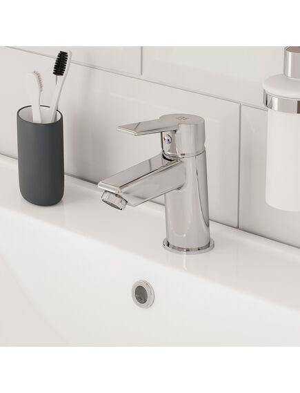 Купить Смеситель для умывальника, Stripe, Milardo, STRSB00M01 (strsb00m01) по цене 3790 руб., в Санкт-Петебруге в интернет магазине 100-Систем, а также дургие товары MILARDO из раздела Рычажные смесители и Смесители для раковины