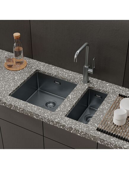 Купить Мойка, нерж. сталь, универсального монтажа, графит, 210*440, Edifice, IDDIS, EDI21G0i77 (edi21g0i77) по цене 4400 руб., в Санкт-Петебруге в интернет магазине 100-Систем, а также дургие товары IDDIS из раздела Врезные мойки и Кухонные мойки