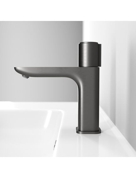 Купить Смеситель Iddis Slide SLIGMBTi01 для умывальника, с управлением Push Control, графит (sligmbti01) по цене 5990 руб., в Санкт-Петебруге в интернет магазине 100-Систем, а также дургие товары IDDIS из раздела Кнопочные смесители и Смесители для раковины