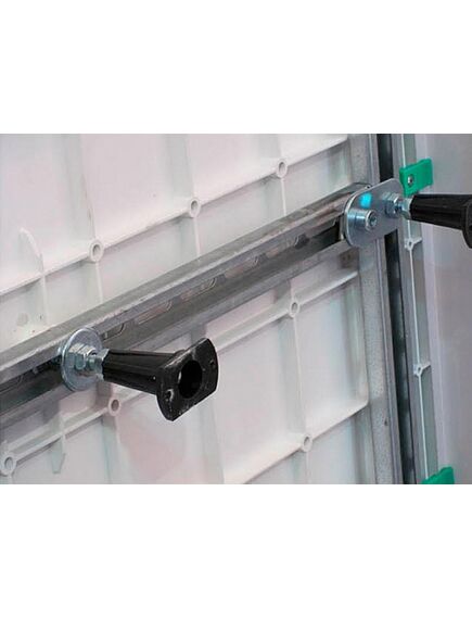 Купить Металлический каркас и ножки для поддона Cezares TRAY-M-A-90-ML (tray-m-a-90-ml) по цене 5500 руб., в Санкт-Петебруге в интернет магазине 100-Систем, а также дургие товары CEZARES из раздела Экраны и каркасы для поддонов и Душевые поддоны